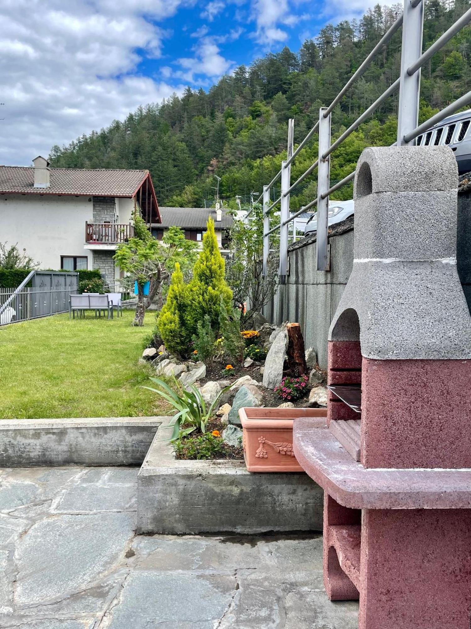 Casa Kristel Cir Comunale N 14 Aosta Exterior photo
